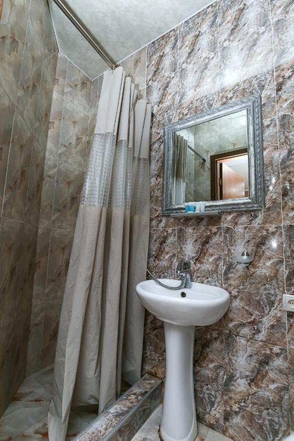 David Hotel Kutaisi Ngoại thất bức ảnh