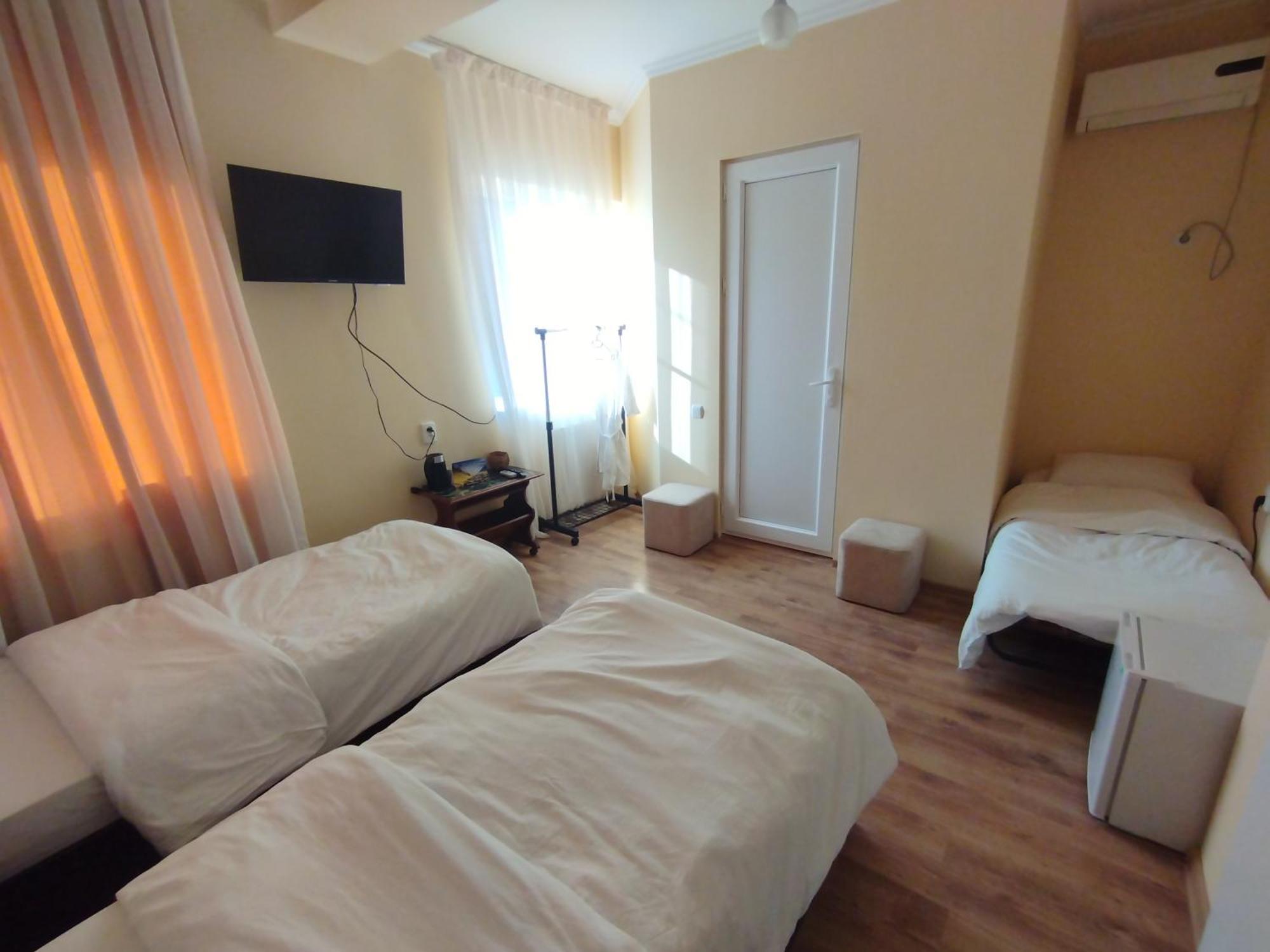 David Hotel Kutaisi Ngoại thất bức ảnh